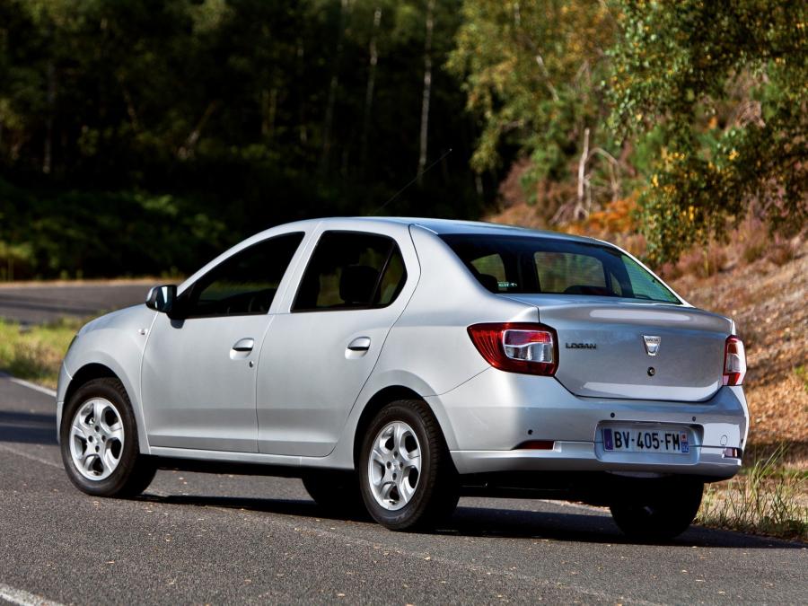  Dacia Logan 2012 года  (фото 4 из 12)